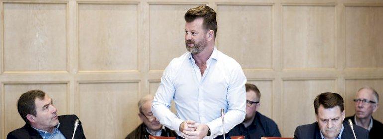 Byrådsmedlem i Svendborg må ud: Er dømt for vold