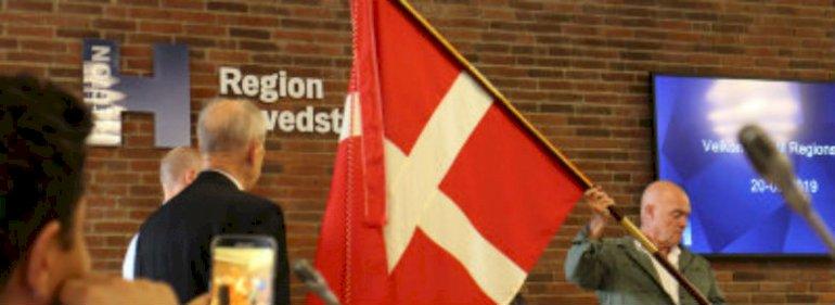 Region Hovedstaden indvier sin egen Dannebrogsfane