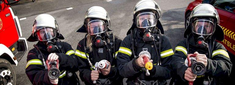 Justitsminister tildeler 200.000 kr. til unge brandkadetter