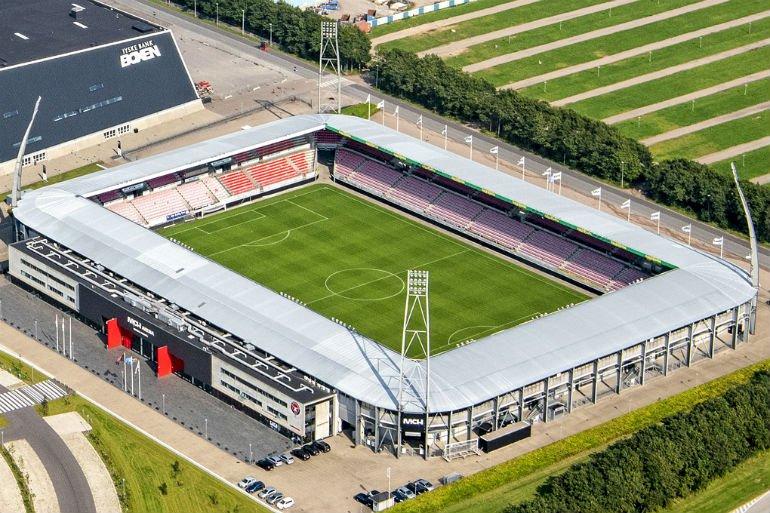 Herning køber fodboldtribuner som coronastøtte