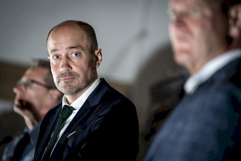 Heunicke lover åbenhed ved opdatering af epidemilov