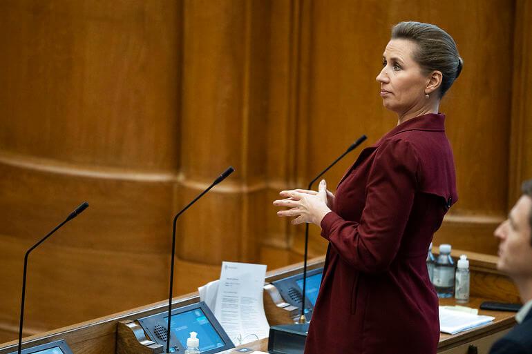 Regering under pres efter ulovlig mink-ordre