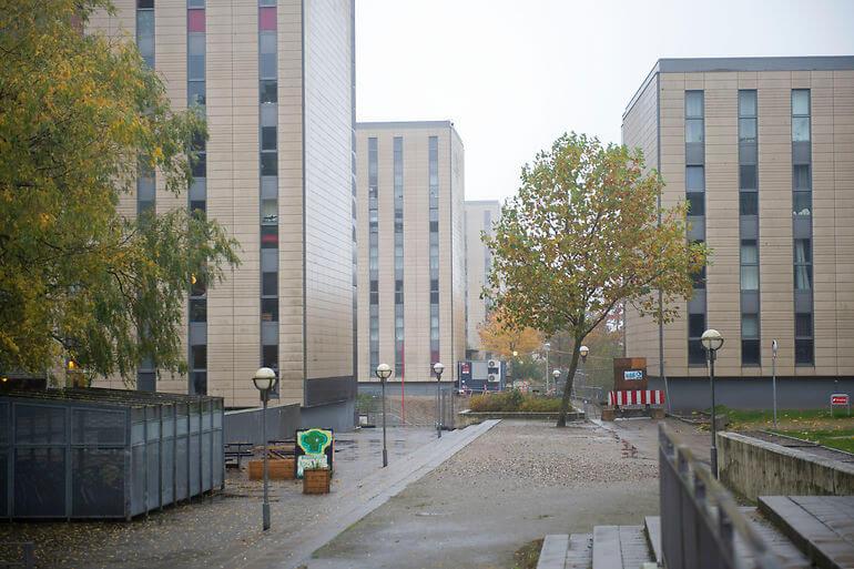 Aarhus politianmelder flere boligforeningsmedarbejdere
