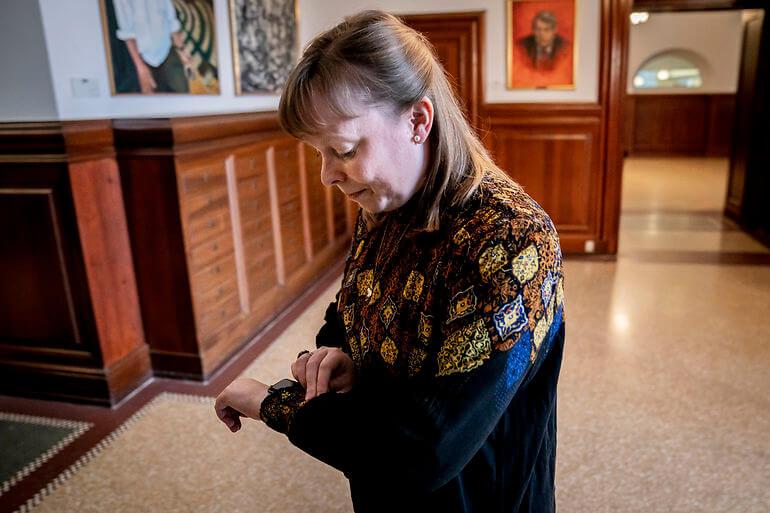 Joy Mogensen løber tør for overskud og stopper som minister