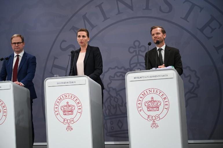 Økonomien skal drives fremad med pisk og gulerod
