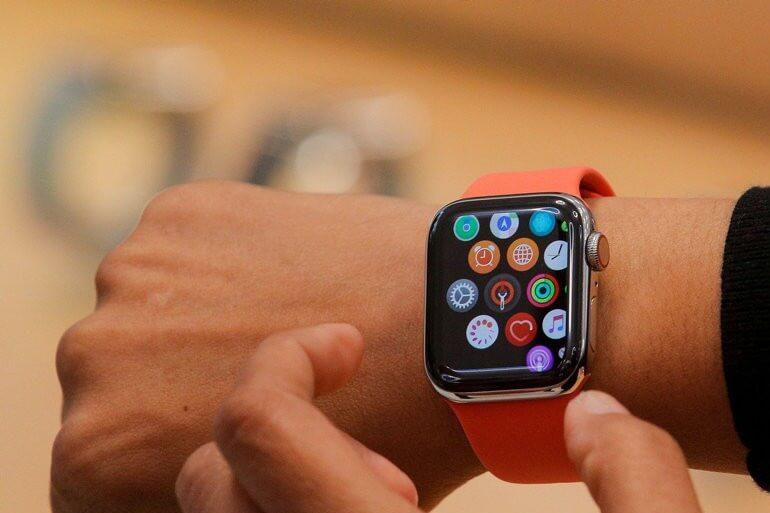 0. klasse på Aarhus-skole får forbud mod smartwatches