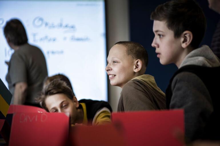 Fagbevægelse: Ældre skal kunne hjælpe ukrainere uden modregning