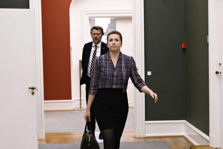 Mette F. skriver sig ind i historiebøgerne med lang regeringsforhandling