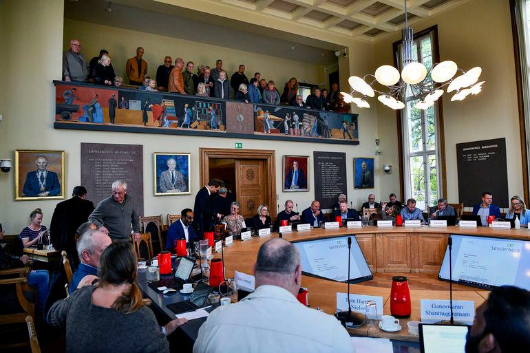 Virtuelle møder bliver tilladt, men kun i særlige tilfælde