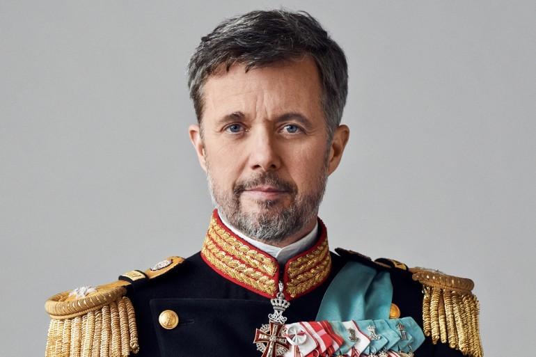 I dag sætter Frederik sig for bordenden i Statsrådet