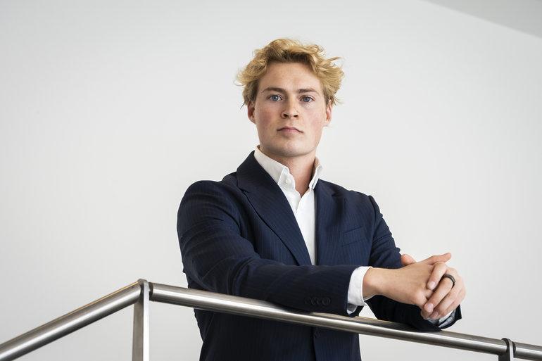 LAs ungdomsparti: Partitoppen bidrager til pinlig kvinderetorik