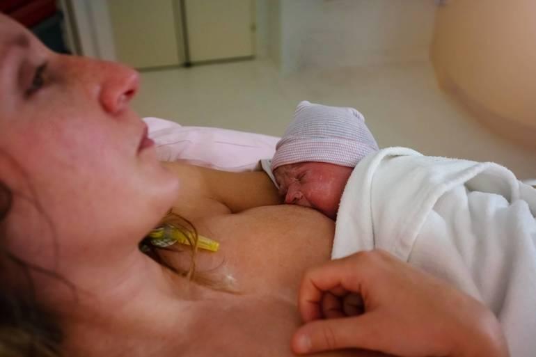 Millionbeløb skal sikre bedre hjælp til nybagte mødre 