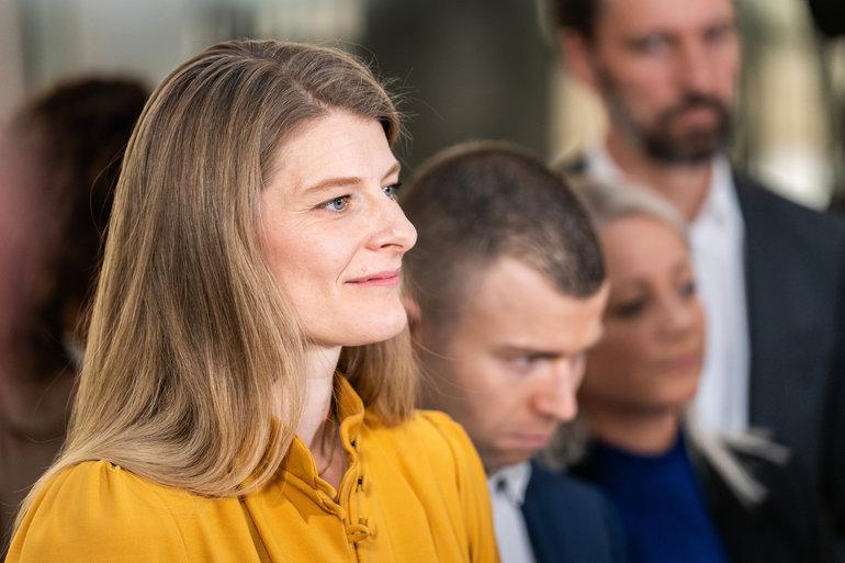 Børn rammes af forældres udlandsjob: Ramt R-profil ryster på hovedet