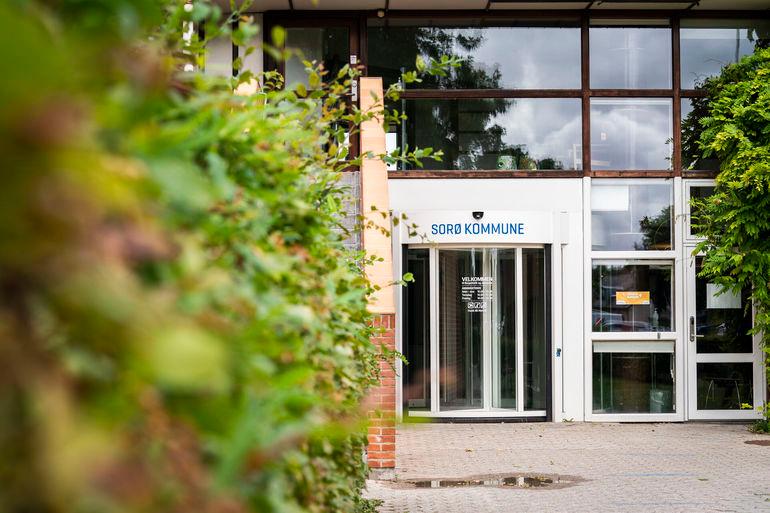 Politiet har affyret skud ved Sorø Rådhus