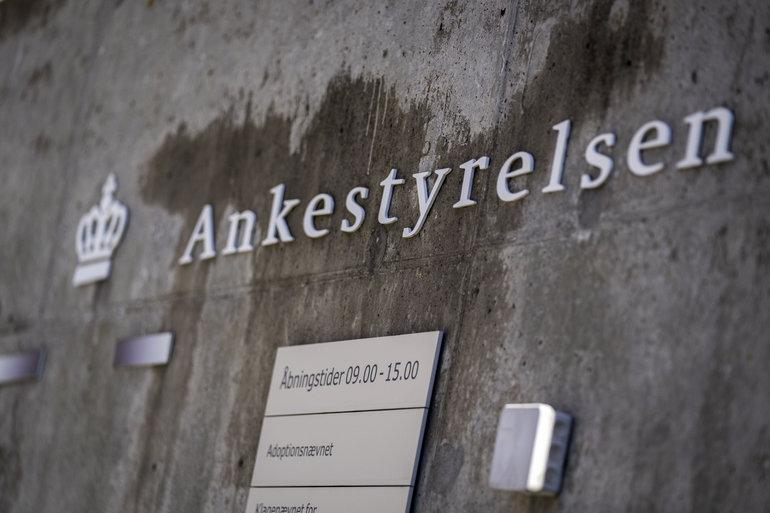 Trods månedlange ventetider: Minister vil have fast track-ordning på bare 10 dage