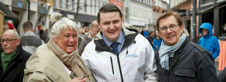 Byrådsmedlem bliver spindoktor