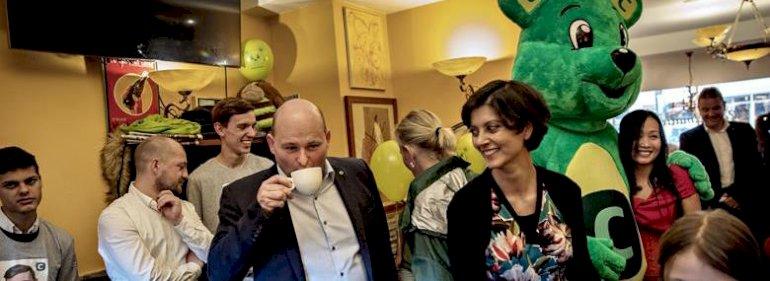 Osmani fortsætter som bydronning 