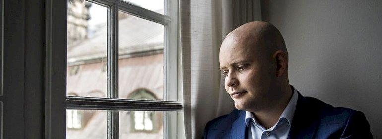 V-MF taget for narkokørsel, tog orlov da avis spurgte til sagen