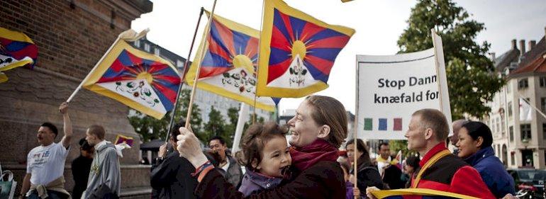 To ledende politifolk tiltales for falsk forklaring i Tibetsag