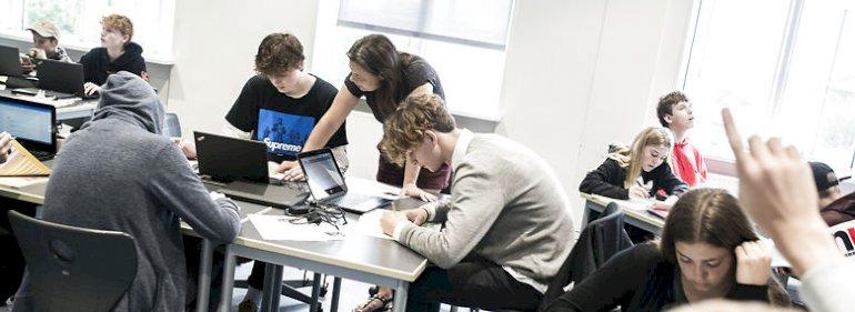 Hver sjette elev i 9. klasse opnår ikke 2 i dansk og matematik