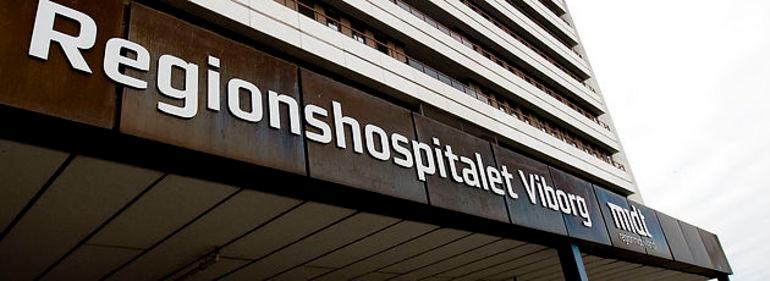 Krisemøde om ytringsfrihed efter midtjysk dobbelt-direktørfyring